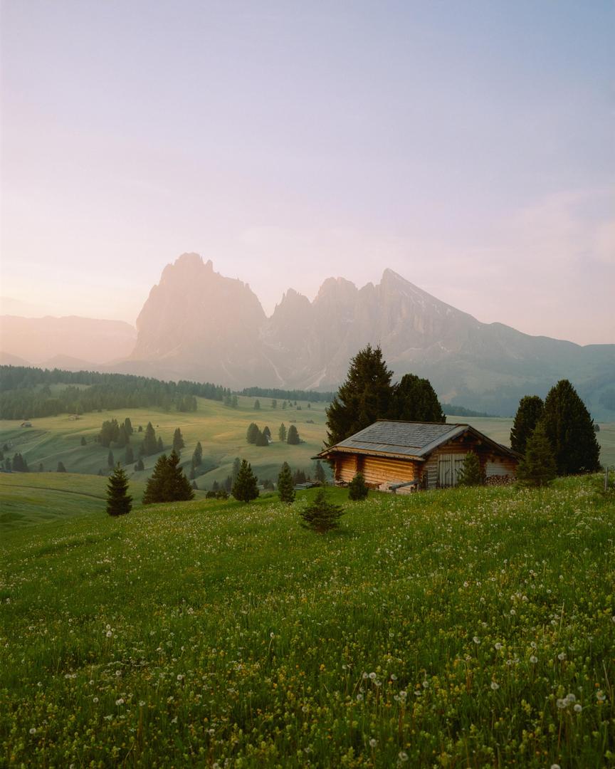 Dolomites [Mamiya 7, 65mm f4, Portra 400], shot on mamiya 7 with kodak portra 400