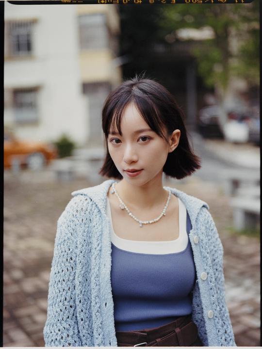 Neighbourhood (Pentax 645/ Kodak Gold 200)