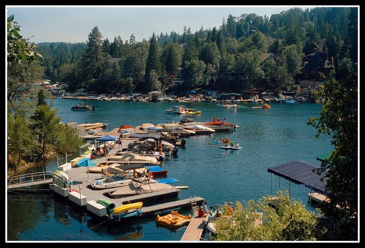Lake Arrowhead on July 4th | Minolta X-570 | 45mm | Vision 3 250D