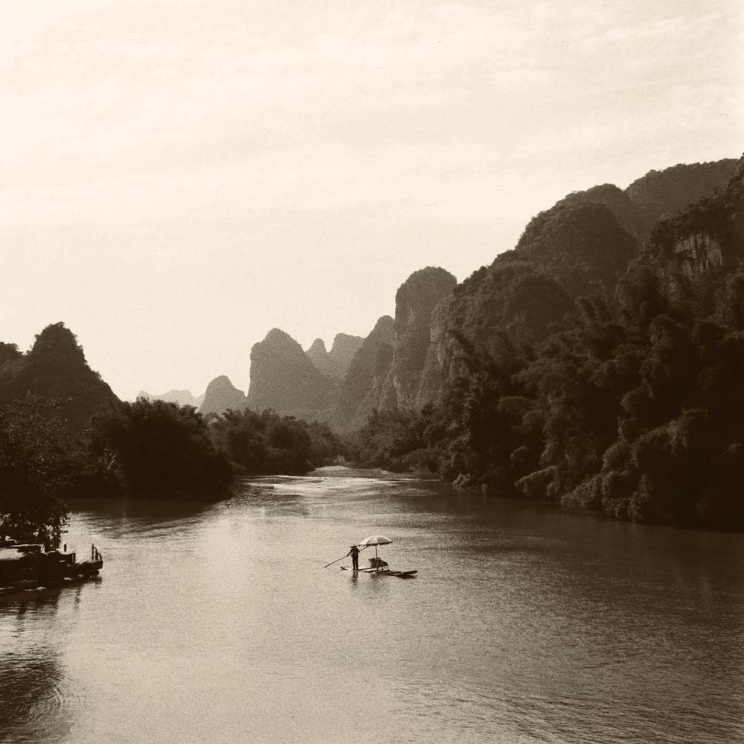 Guilin, China | Zeiss ikon 517/16 | Lucky 1023, shot on zeiss ikon with china lucky film