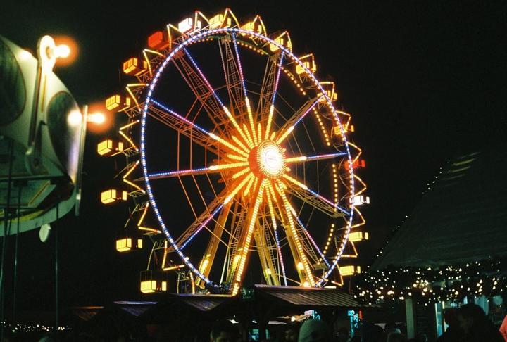 Berlin Christmas Markets ( Electro 35 GSN + Cinestill 800t)