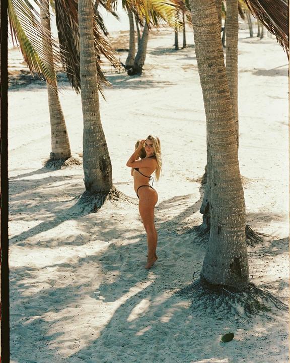 Casey Niles in Miami (Canon Elan Portra 400)
