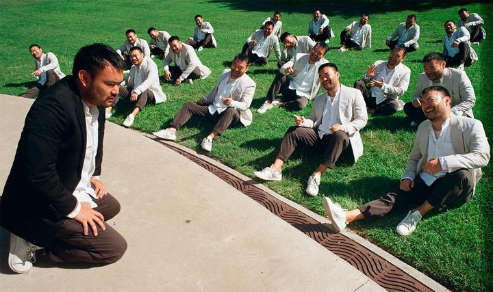 The Comedian [Minolta SRT-101, 24mm,, Fuji Color 200]
