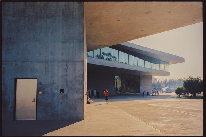 LACMA [Nikon F4, Nikkor D 35mm F2, Portra 400 Rated 200]