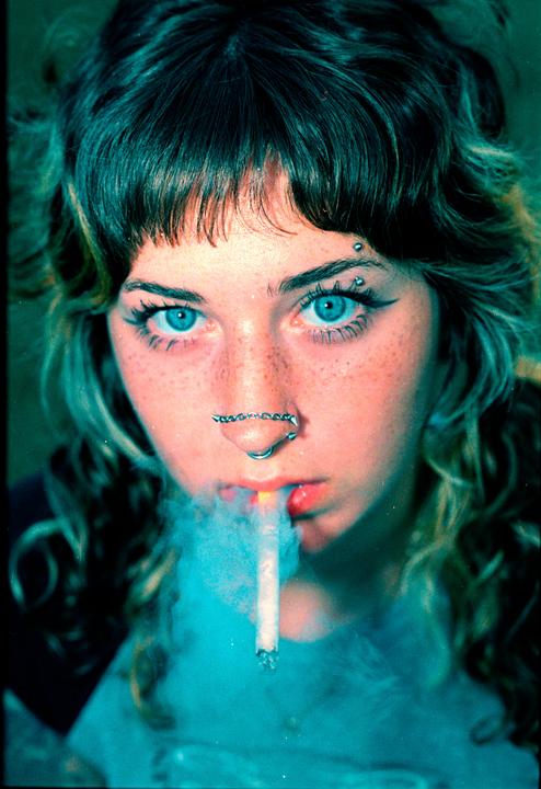 Black Lungs [canon 1n, ultramax 400, 50mm f/1.2]