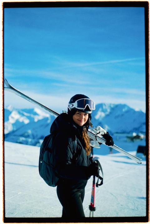 Winter Vacation [Nikon F3 + 50mm 1.8 + Portra400 + Cinemot]