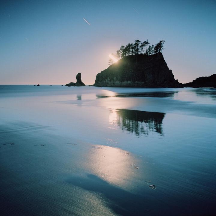 Dawn by the ocean [Hasselblad 500C/M, 50mm + 80mm + 150mm, Ektachrome + Portra 160]
