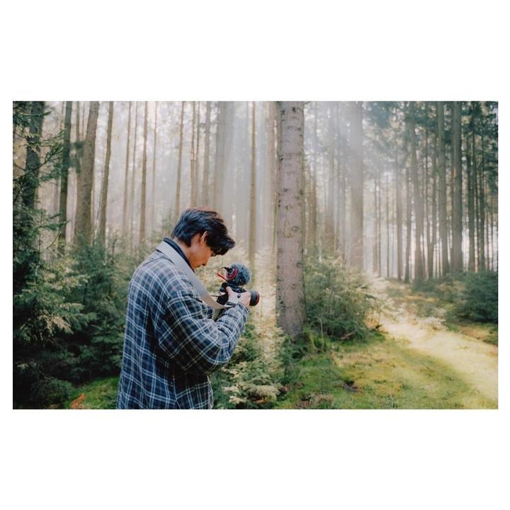 Hunting for light rays | Leica MP | Portra 400