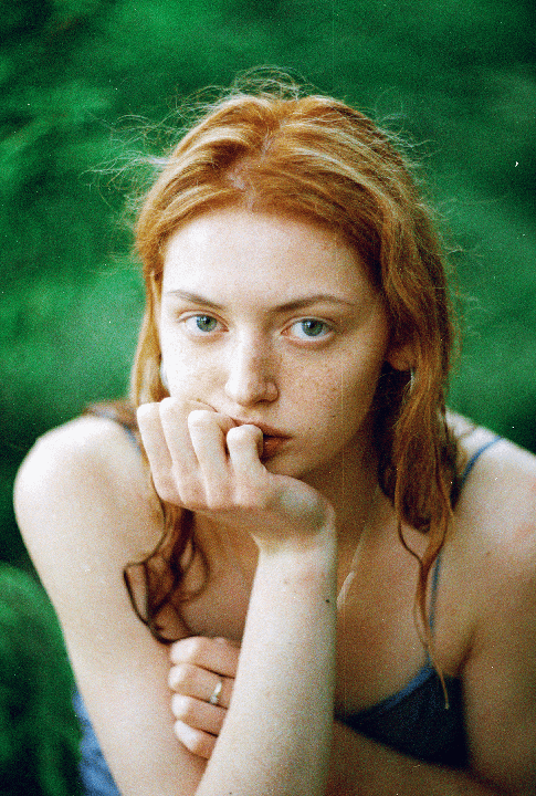 1 or 2 (color)? || Katie || canon 1v, 35mm f/1.4, kodak 400