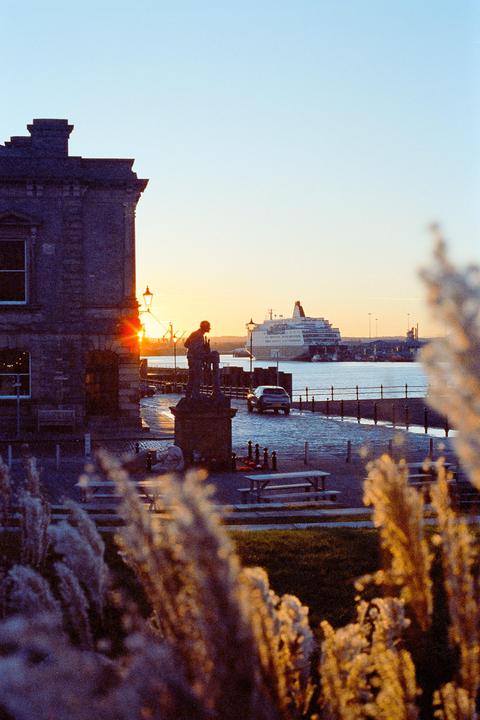 Sailor - OM10 | 50mm | Cinestill 800T
