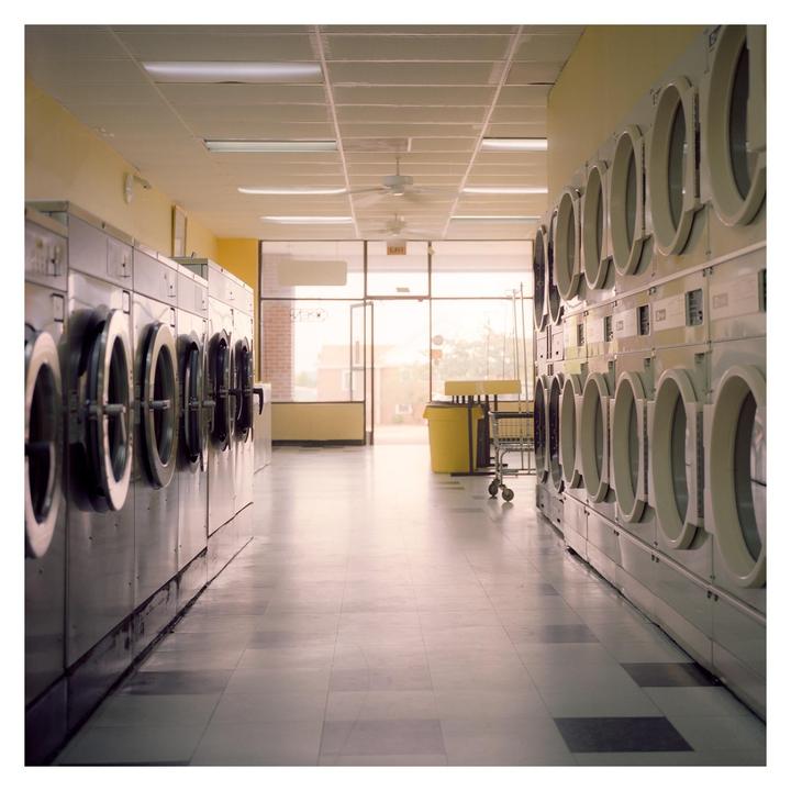 Was I even a film photographer without at least one picture of a laundromat? Rollei 3.5F + Kodak 250D
