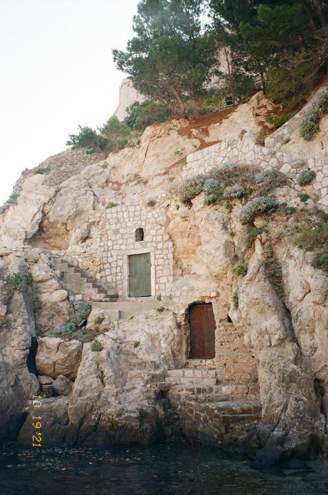 Sweet moments in Dubrovnik, Croatia a couple years back. Canon sure shot 76 zoom, Kodak portra 400