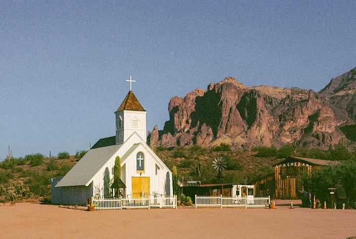 Kodak Color Plus 200 / Nikon EM / 50mm