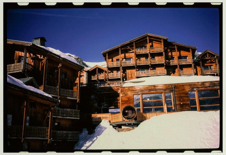 Courchevel | Provia 100f | Contax T2