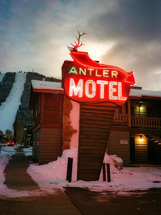 Cheap rates at the Antler Motel. One buck per room 🦌 [Olympus XA + Portra 400]