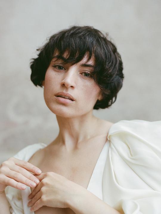 Vera / Contax 645 / 80mm Carl Zeiss / Kodak Portra 400
