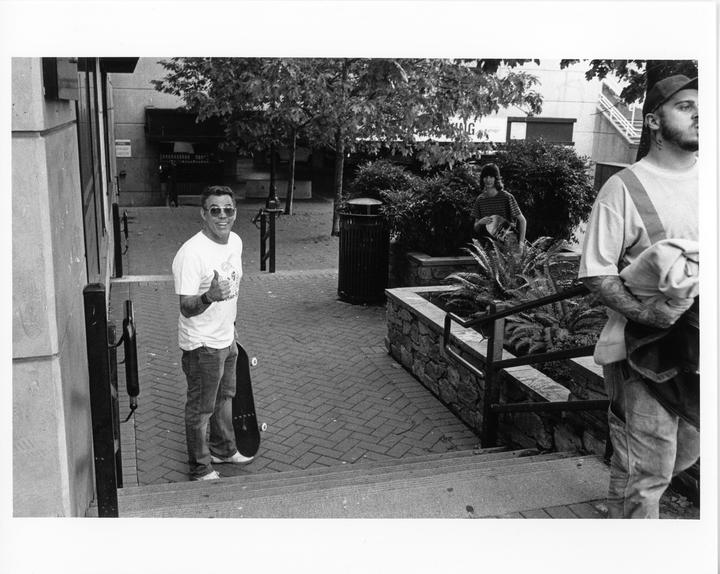 Yeah dude! (Leica M4-P / Voigtlander 35mm f2.5 / Ilford HP5 EI800)