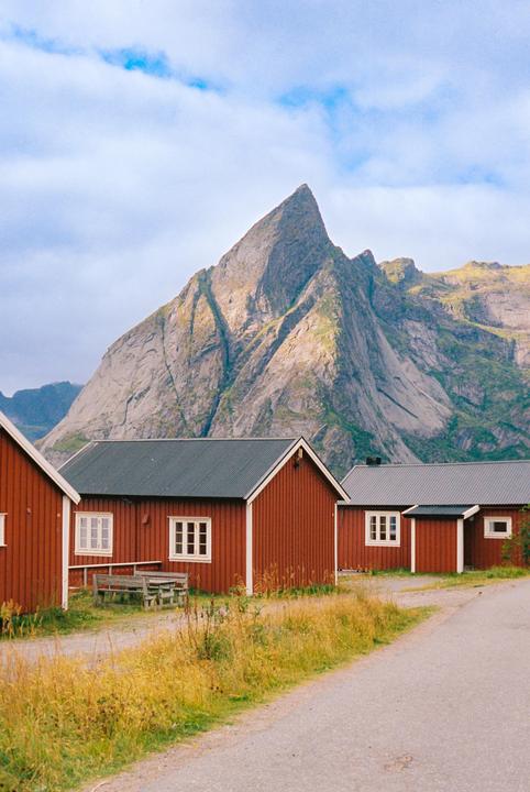The iconic red cabins of Hamnoy, Lofoten 🇳🇴 [Nikon F3, 50mm f/1.8, Kodak Portra 800]