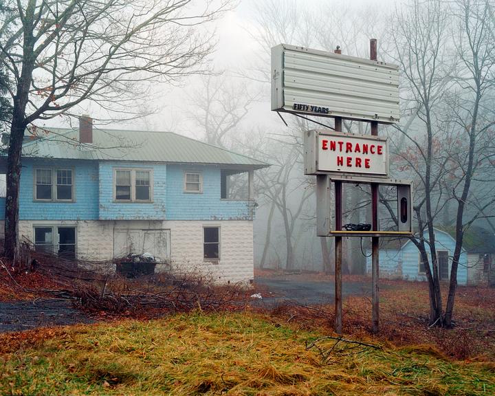 Abandoned Motel [Pentax 6x7, 90mm, Kodak Gold 200]
