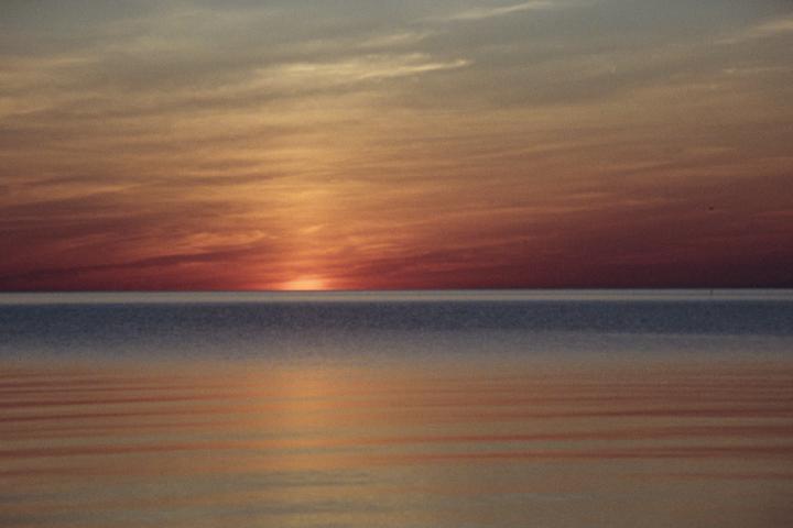 Dreamy Sunset | Olympus IS-3000, 35-180mm f4.5, Portra 400