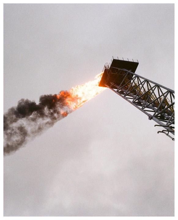 Torching [Rollei 35 | Tessar 3.5 40mm | Portra 400]
