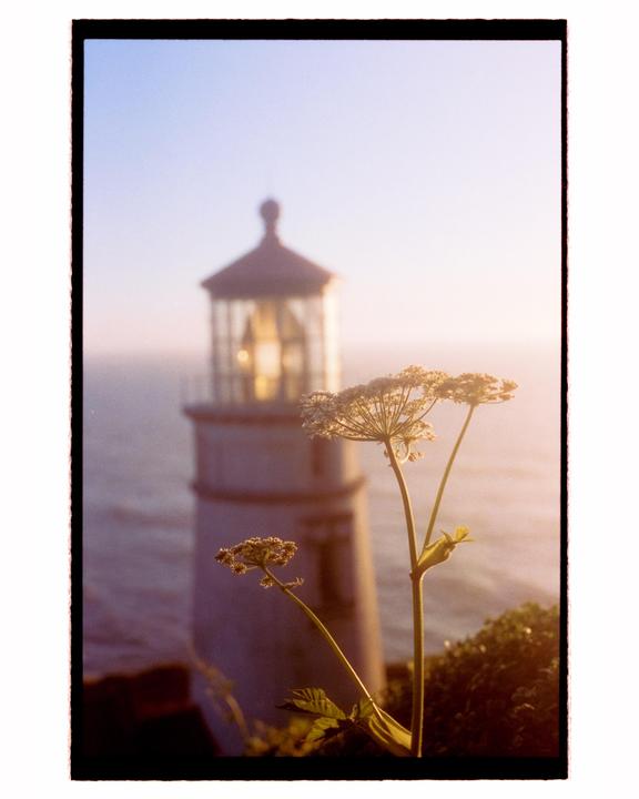Coastal Hues (Contax G1, 45mm f/2, Reflx 400D)