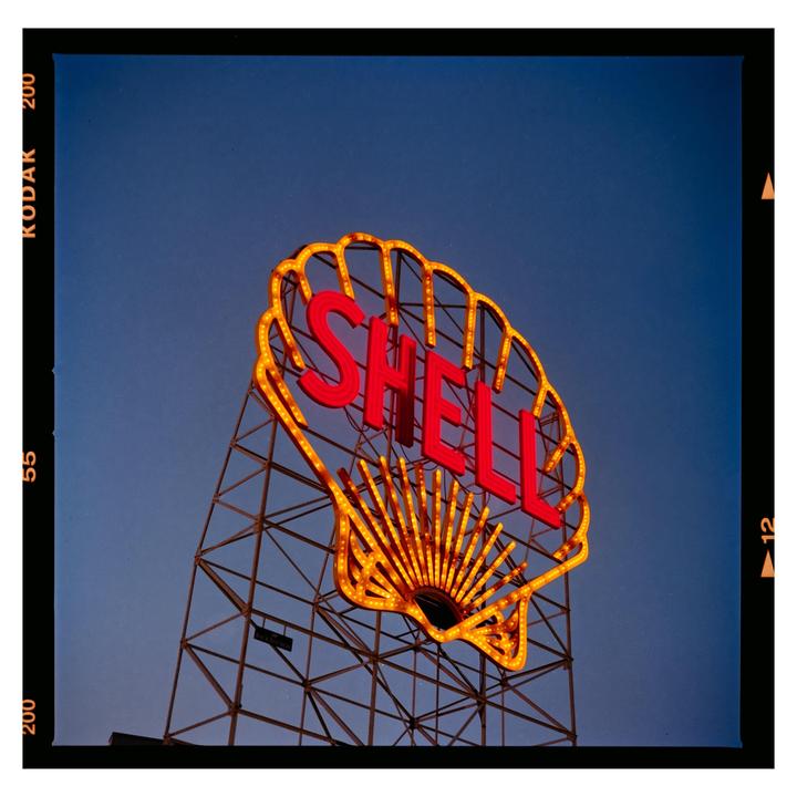 shell [hasselblad 500cm, kodak gold 200]