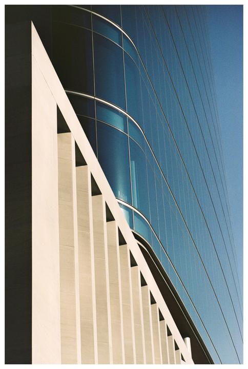 Leicaflex SL2 • 50mm Summicron • Portra 400