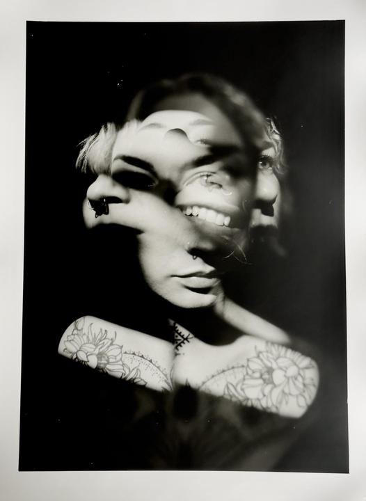 Beauty from every angle | Mamiya RZ67, 110mm - TMAX 100, Ilford Warmtone FB