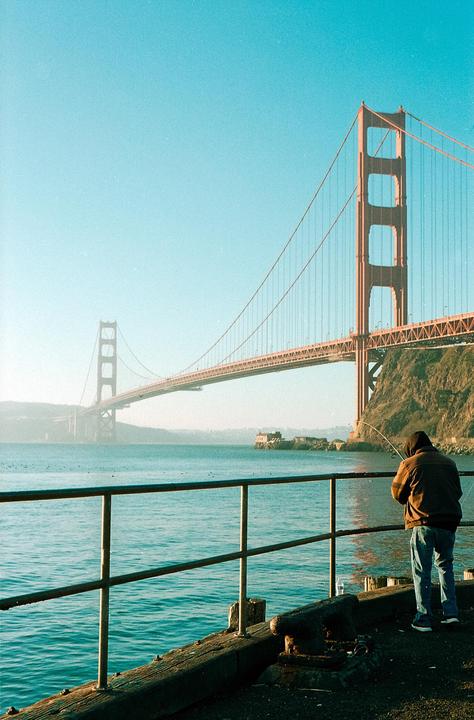 Gone fishin (Nikon F3, 50mm 1.8, Kodak ColorPlus 200)