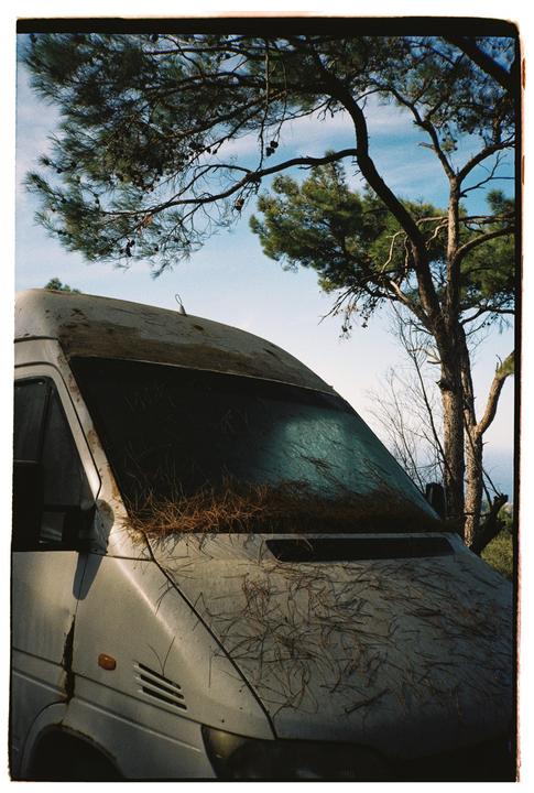 Clichés on film - am I doing this right? [Chinon 3001 / Kodak Gold 200]