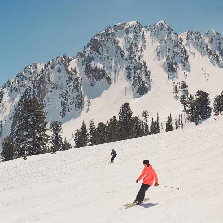 Spring skiing with Pentax 645nii, 45-85mm f4.5 FA, Lomo 400