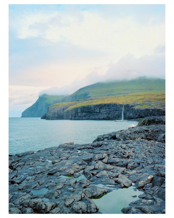 Faroese beach | Mamiya 645 45mm | Gold 200