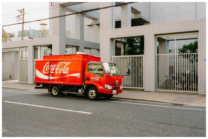 A quieter, less touristy side of Osaka [Canon 1V + 35/1.4 | Portra 400]