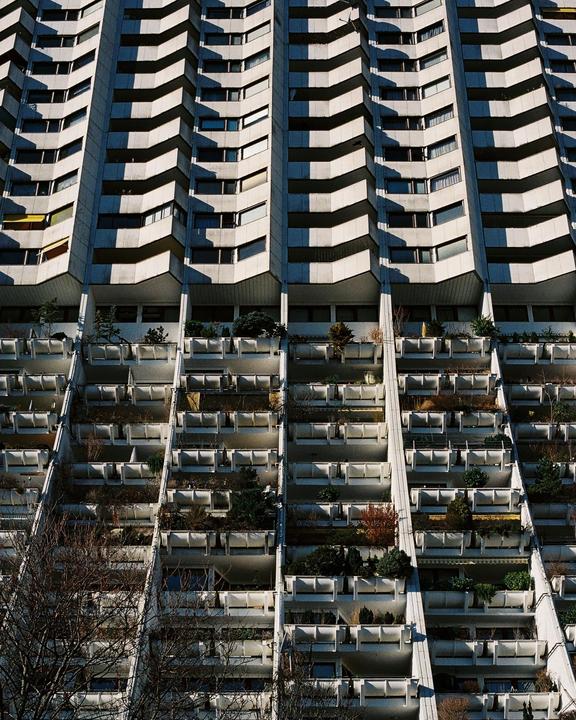Rollei 35T | Tessar 40mm | Kodak Ultramax 400 (6 photos)