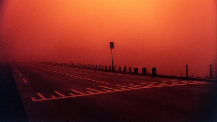 Super Pursuit Mode [Lomo Redscale XR, Minolta SRT101, Rokkor 28mm 2.8]