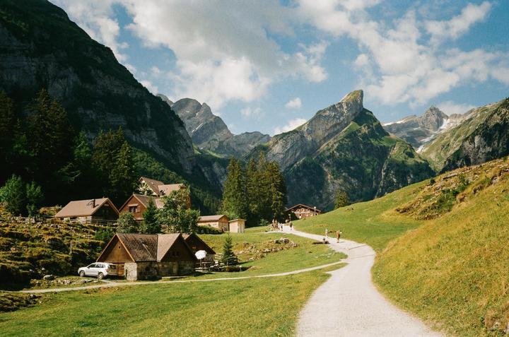 Appenzell hiking [canonet ql17, Fuji 200]