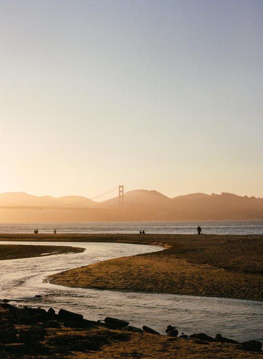 Golden hour at the Golden gate [Bronica ETRS,75mm f2.8, portra400]