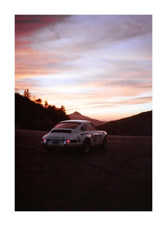 white car [645n 75mm - gold200]
