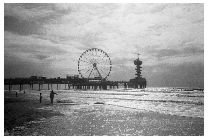 Summer vacation [Olympus AF-1, Ilford HP5 400]