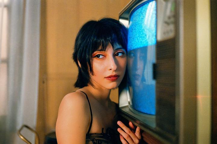 Studio work with Ro | Elan 7 | 50mm 1.8/40mm 2.8 | Cinestill 800T