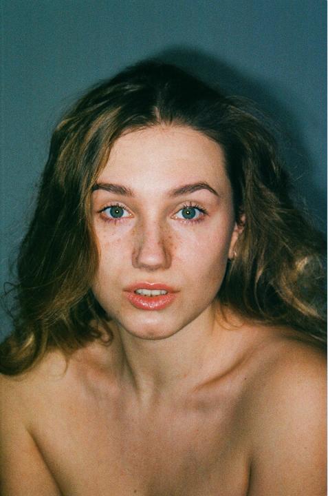 Cute face | miu II , Kodak gold