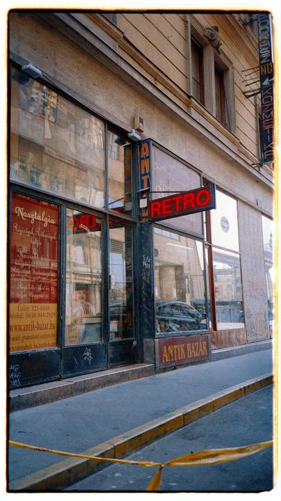 This photo was taken on my last good APS roll. I think it's time to load my own APS film. Any recommendations? || Canon Ixus L-1 || Agfa Futura 200