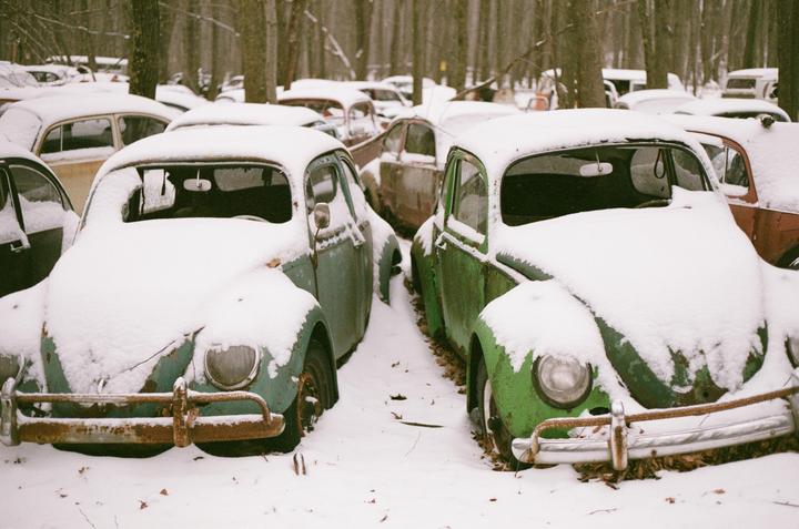 Volkswagen Graveyard [Canon AE-1, 50mm, Fuji Superia X-tra 400]