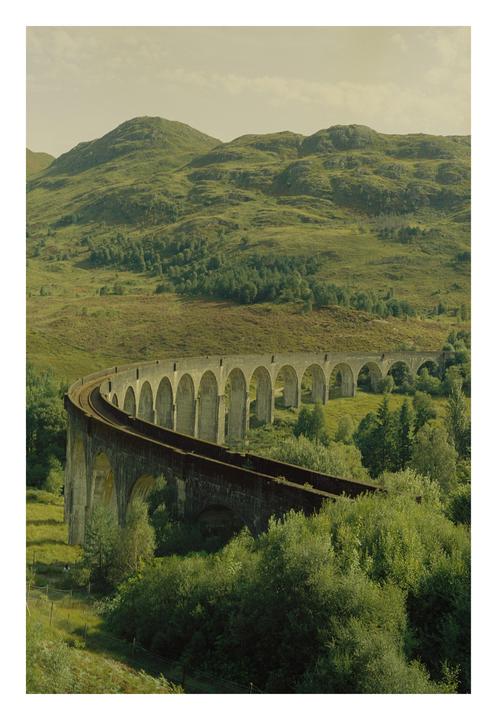 Glenfinnan (Nikon FE2 | 50mm f/1.8 | Vision3 250D)