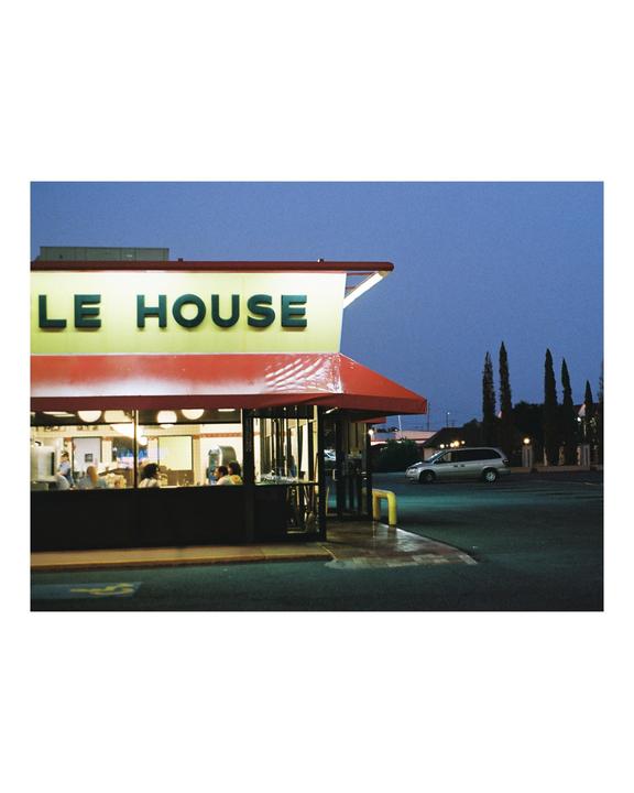 Le House [Pentax K1000 | Kodak Gold 200]