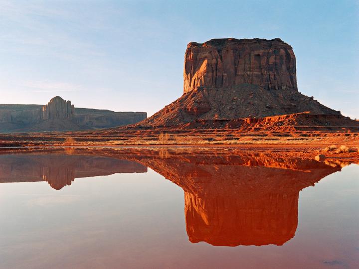 Monument Valley [Mamiya 645 AFD, 80mm f2.8, Portra mix]