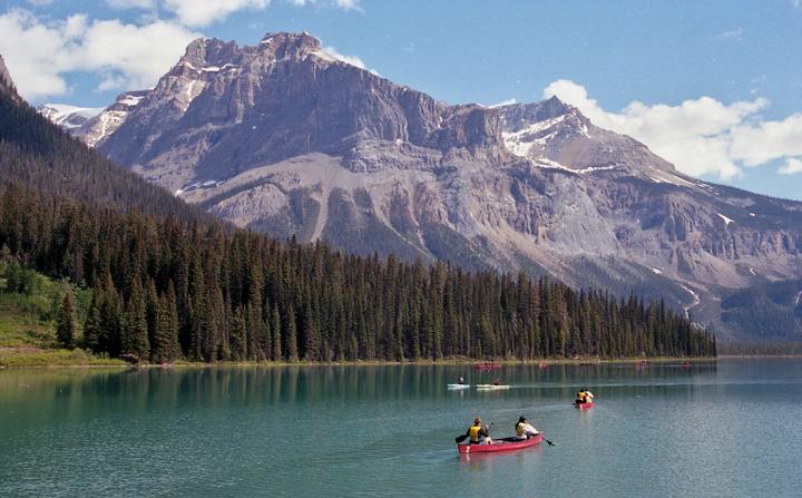 Emerald Lake, BC [Pentax Super Program, 35-75mm f/3.5, Porta 400]