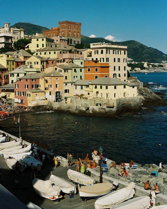 Genoa, Italy | Rollei 35T | Tessar 40mm | Kodak Pro Image 100 (10 photos)