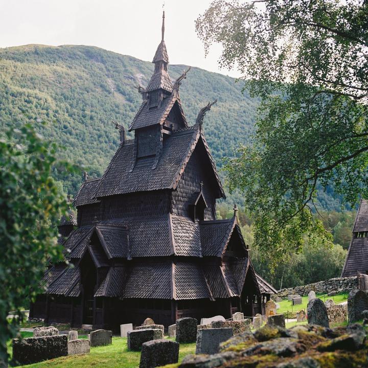 Norway [Hasselblad 500c - Kodak Gold 200]